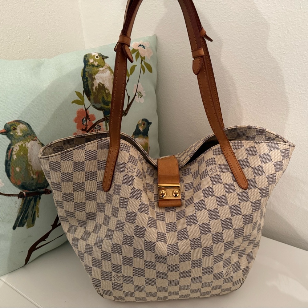 SOLD!!! Louis Vuitton Salina PM